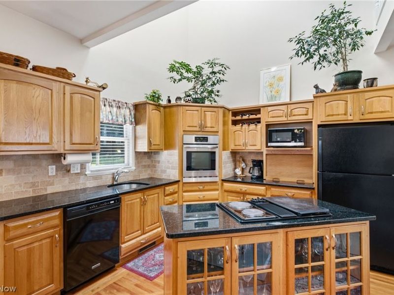 3801 Bridge Avenue, Cleveland, OH 44113 Photo 16