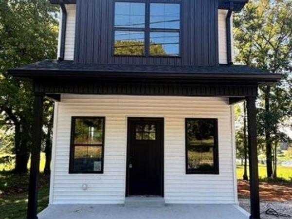 2121 Butler Rd , Hopkinsville, KY 42240