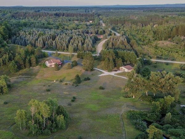 8055 N 7, Mesick, MI 49668