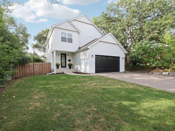 1430 Division Street , Hopkins, MN 55343