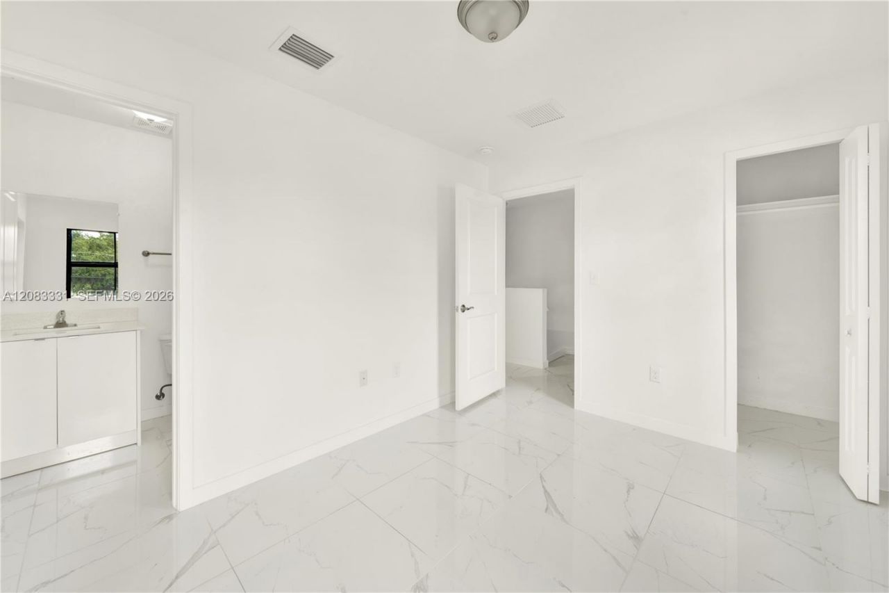 5220 NW 24th Ave, Unit 5220, Miami, FL 33142 Photo