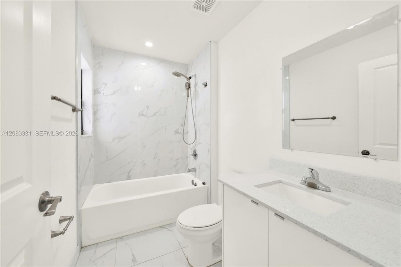 5220 NW 24th Ave, Unit 5220, Miami, FL 33142 Photo