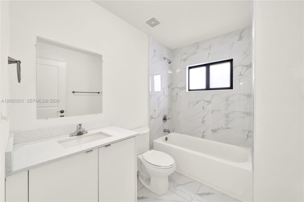 5220 NW 24th Ave, Unit 5220, Miami, FL 33142 Photo