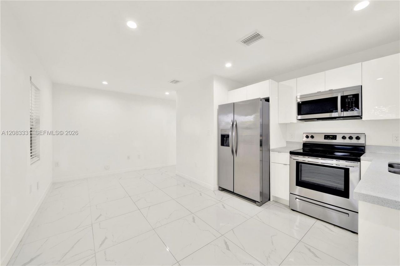 5220 NW 24th Ave, Unit 5220, Miami, FL 33142 Photo