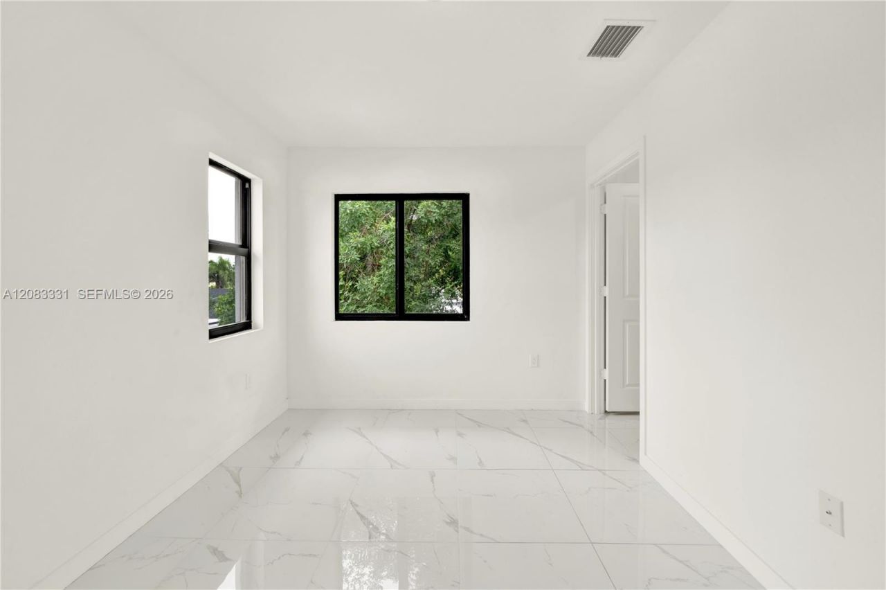 5220 NW 24th Ave, Unit 5220, Miami, FL 33142 Photo