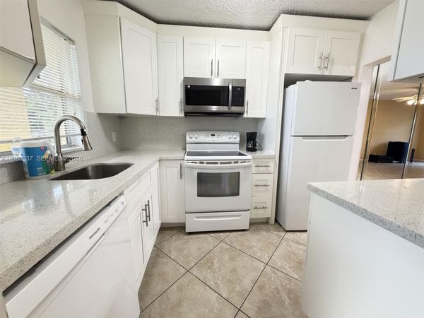 9949 Sandalfoot Blvd , Unit 514, Boca Raton, FL 33428