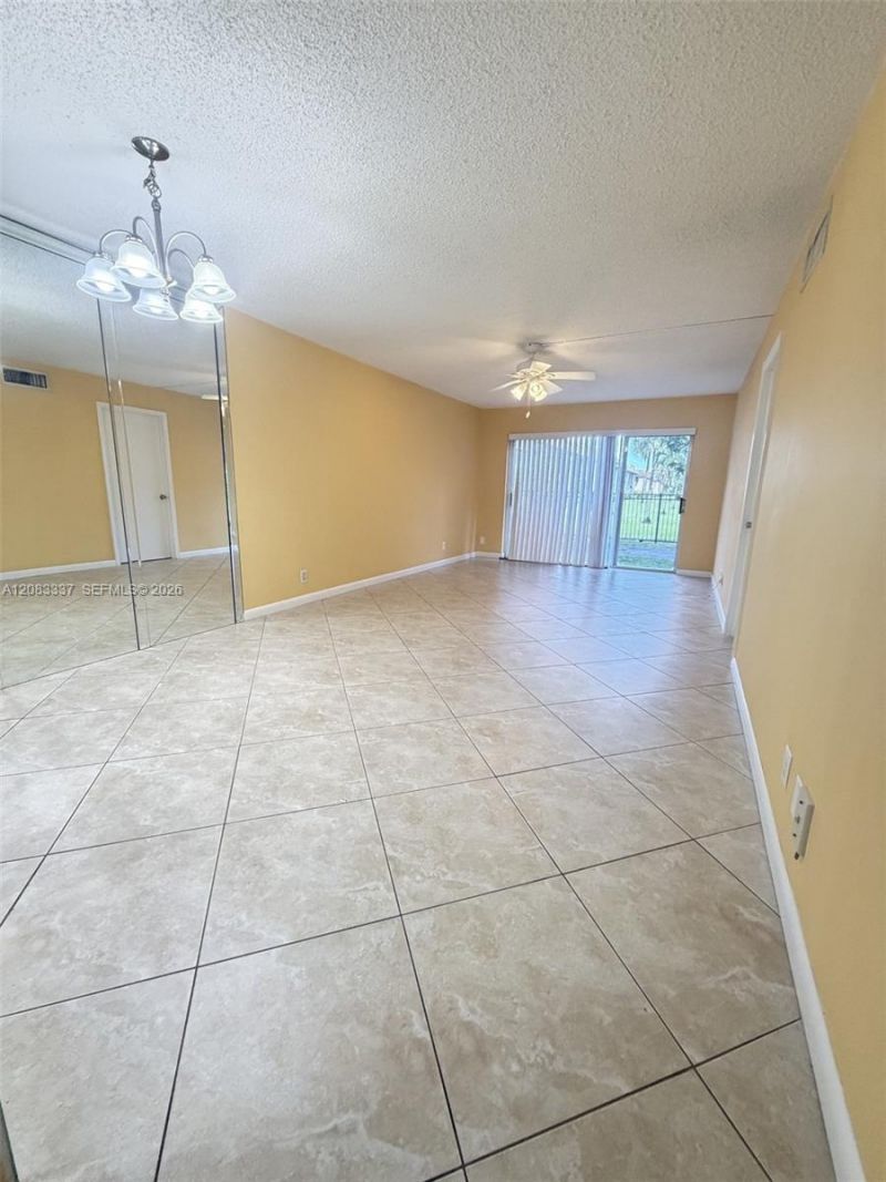 9949 Sandalfoot Blvd , Unit 514, Boca Raton, FL 33428 Photo