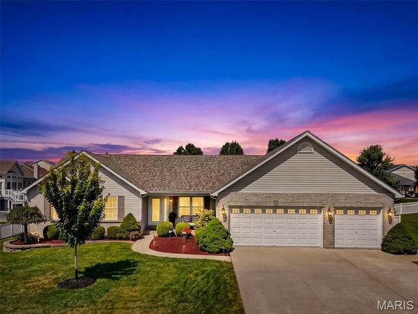 331 Fallon Parkway, St Peters, MO 63376