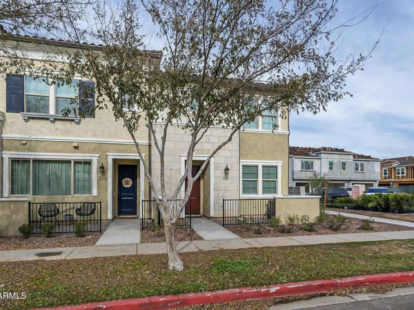 1825 E HAMPTON Lane, Unit 111, Gilbert, AZ 85295