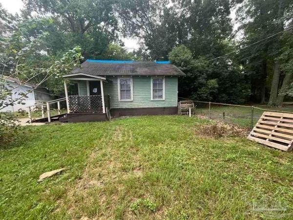 2410 N Pace Blvd, Pensacola, FL 32505