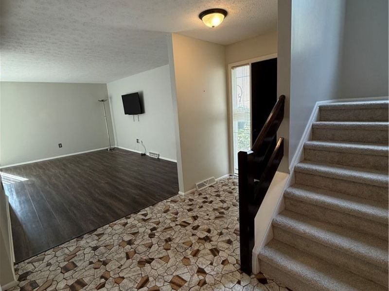 7569 Creekwood Drive, Unit 21D, North Royalton, OH 44133 Photo 8