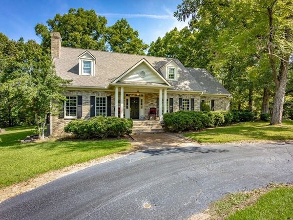 14562 Hwy 66 West , Mountain View, AR 72560