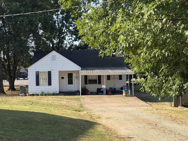 1100 & 1102 W Main Street , Paragould, AR 72450