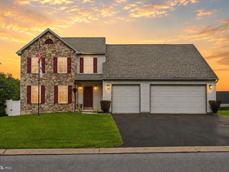 1708 Wheatfield Lane, Lebanon, PA 17042 Main Photo