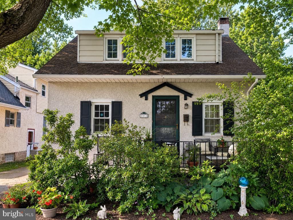 203 FRANCIS AVENUE , NORRISTOWN, PA 19401