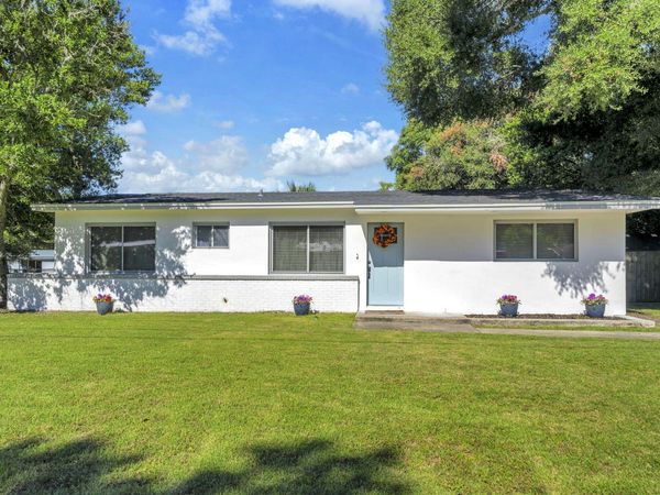 415 Avon Lane, Mary Esther, FL 32569