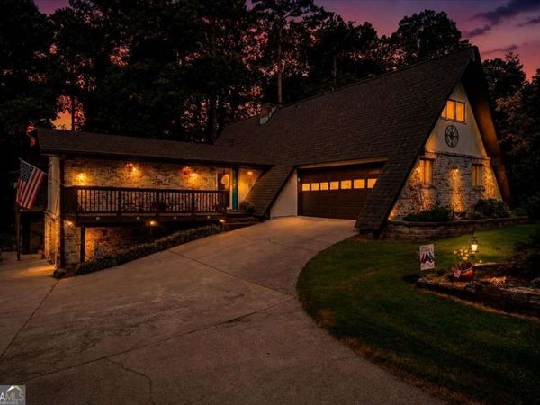 5823 Lakeshore Drive, Buford, GA 30518