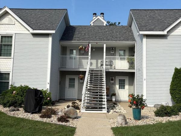 300 Foxwood DRIVE, Unit 158, Waterford, WI 53185