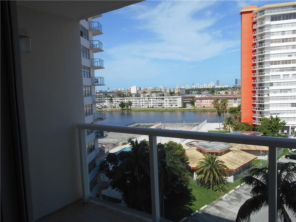 1301 NE Miami Gardens Drive, Unit 723W, Miami, FL 33179 Photo