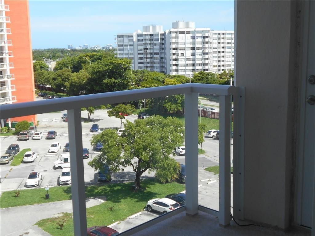 1301 NE Miami Gardens Drive, Unit 723W, Miami, FL 33179 Photo