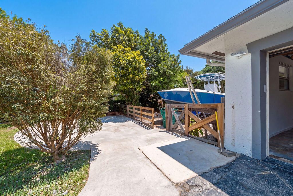 4910 SW 205th Avenue, Southwest Ranches, FL 33332 Photo