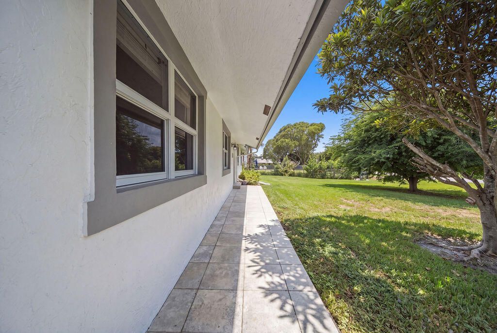 4910 SW 205th Avenue, Southwest Ranches, FL 33332 Photo