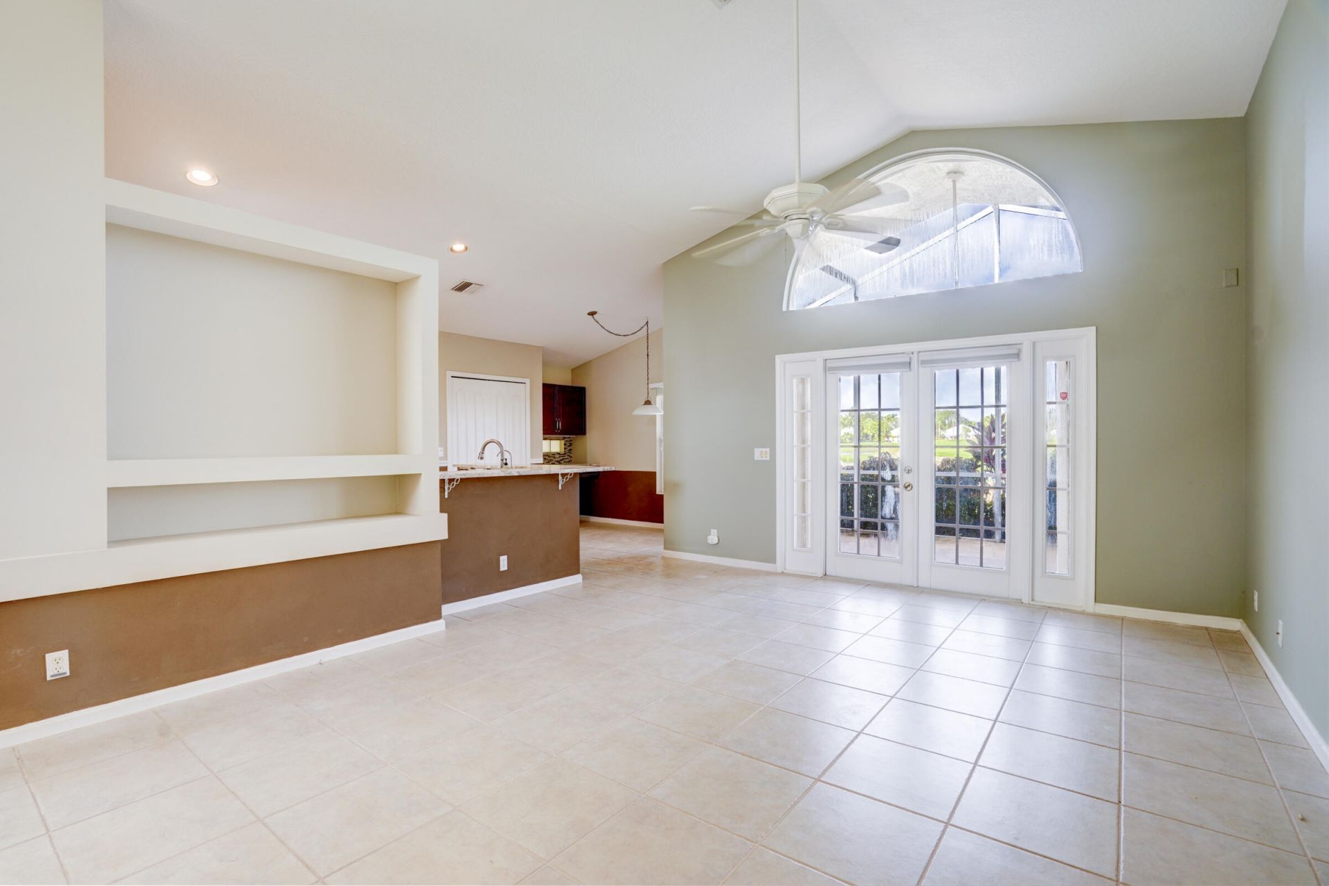 1117 Avondale Court, West Palm Beach, FL 33409 Photo