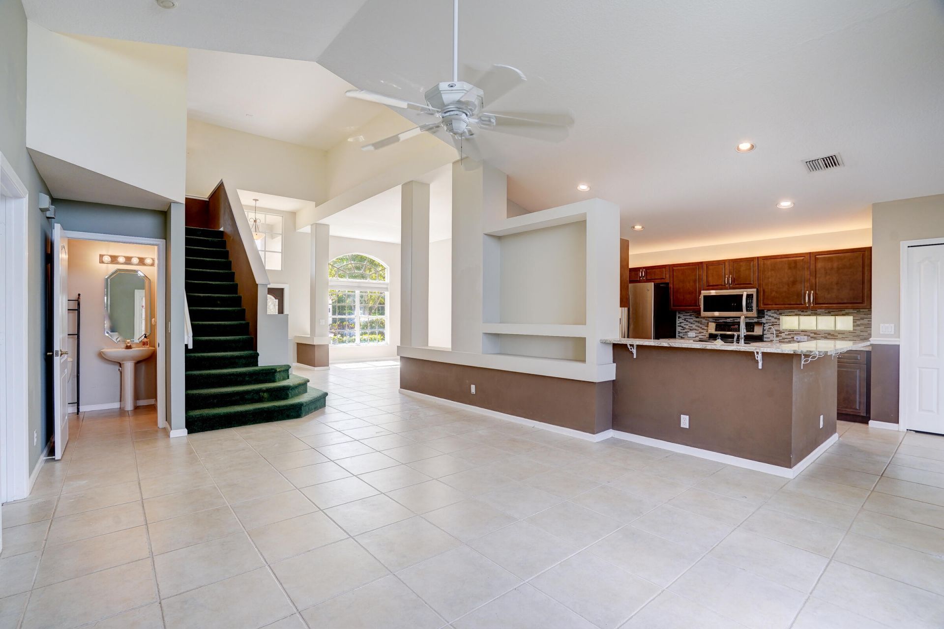 1117 Avondale Court, West Palm Beach, FL 33409 Photo