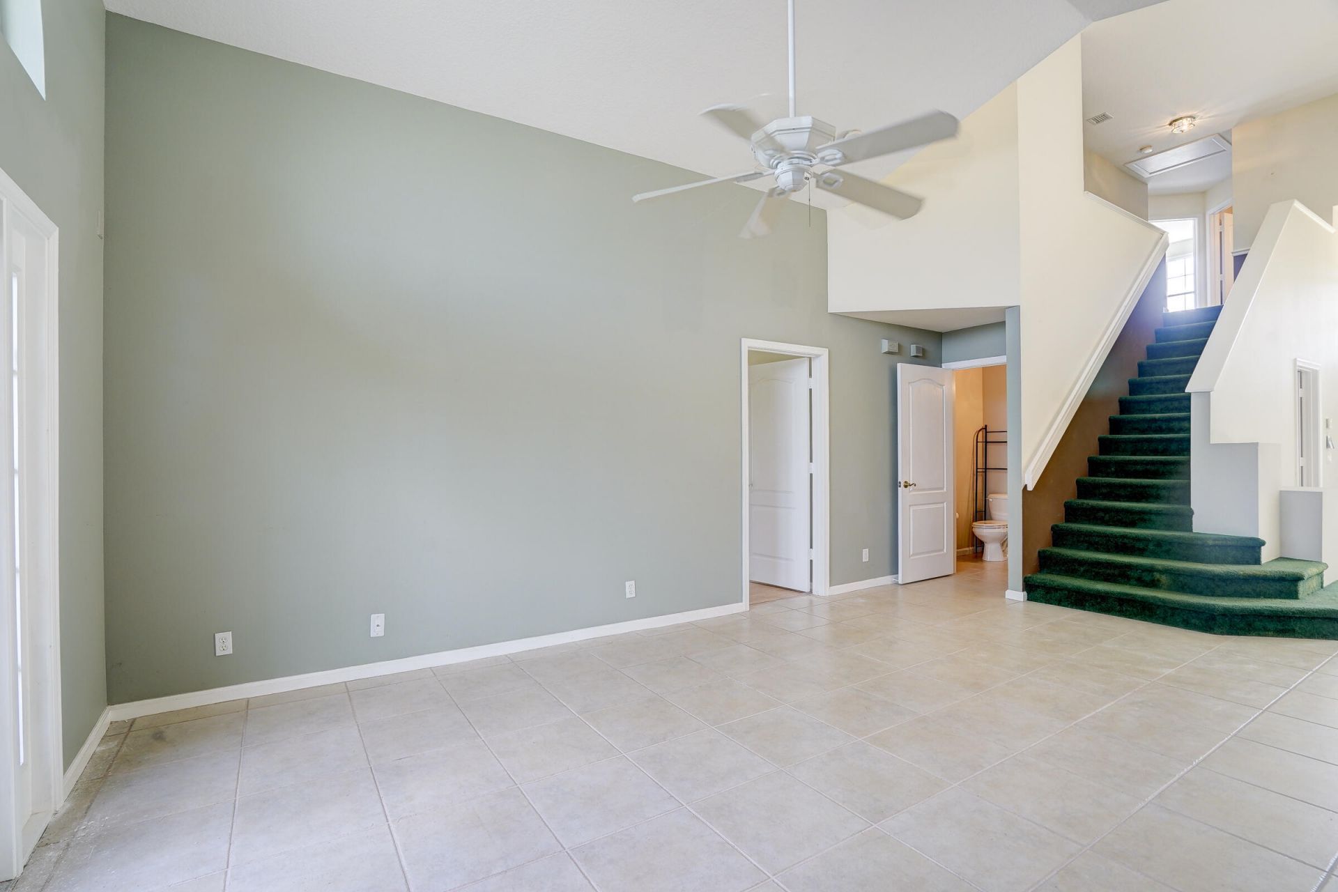 1117 Avondale Court, West Palm Beach, FL 33409 Photo