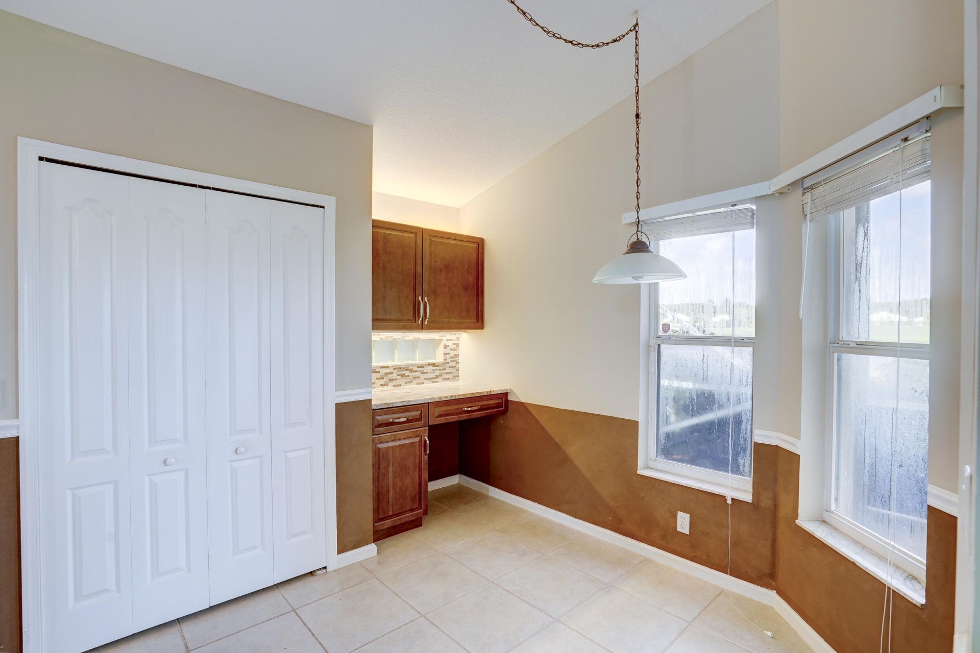 1117 Avondale Court, West Palm Beach, FL 33409 Photo