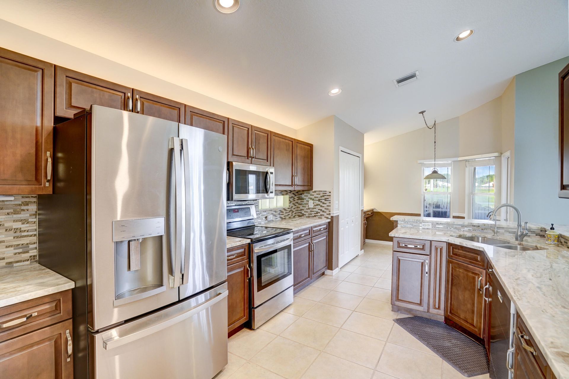 1117 Avondale Court, West Palm Beach, FL 33409 Photo