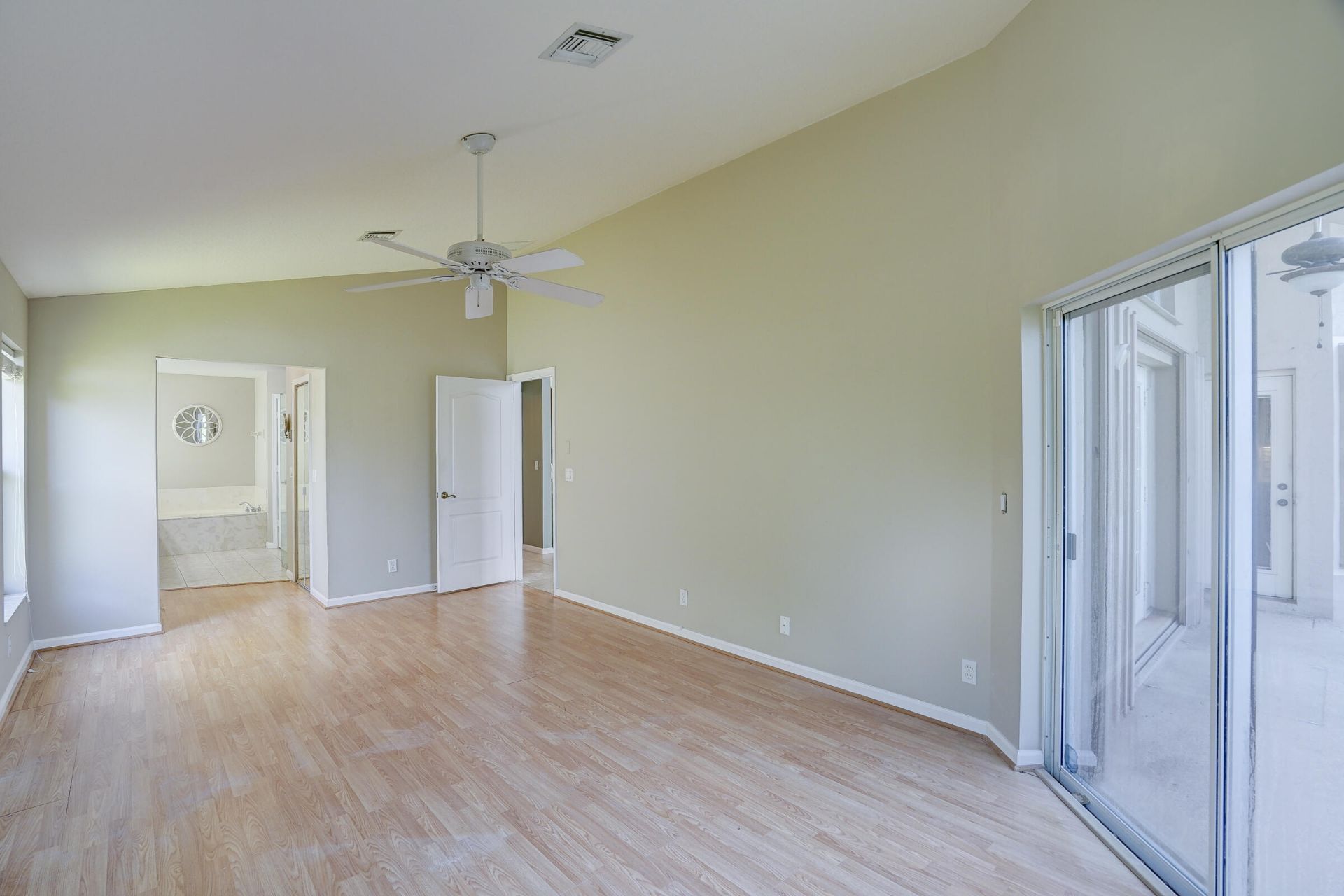1117 Avondale Court, West Palm Beach, FL 33409 Photo