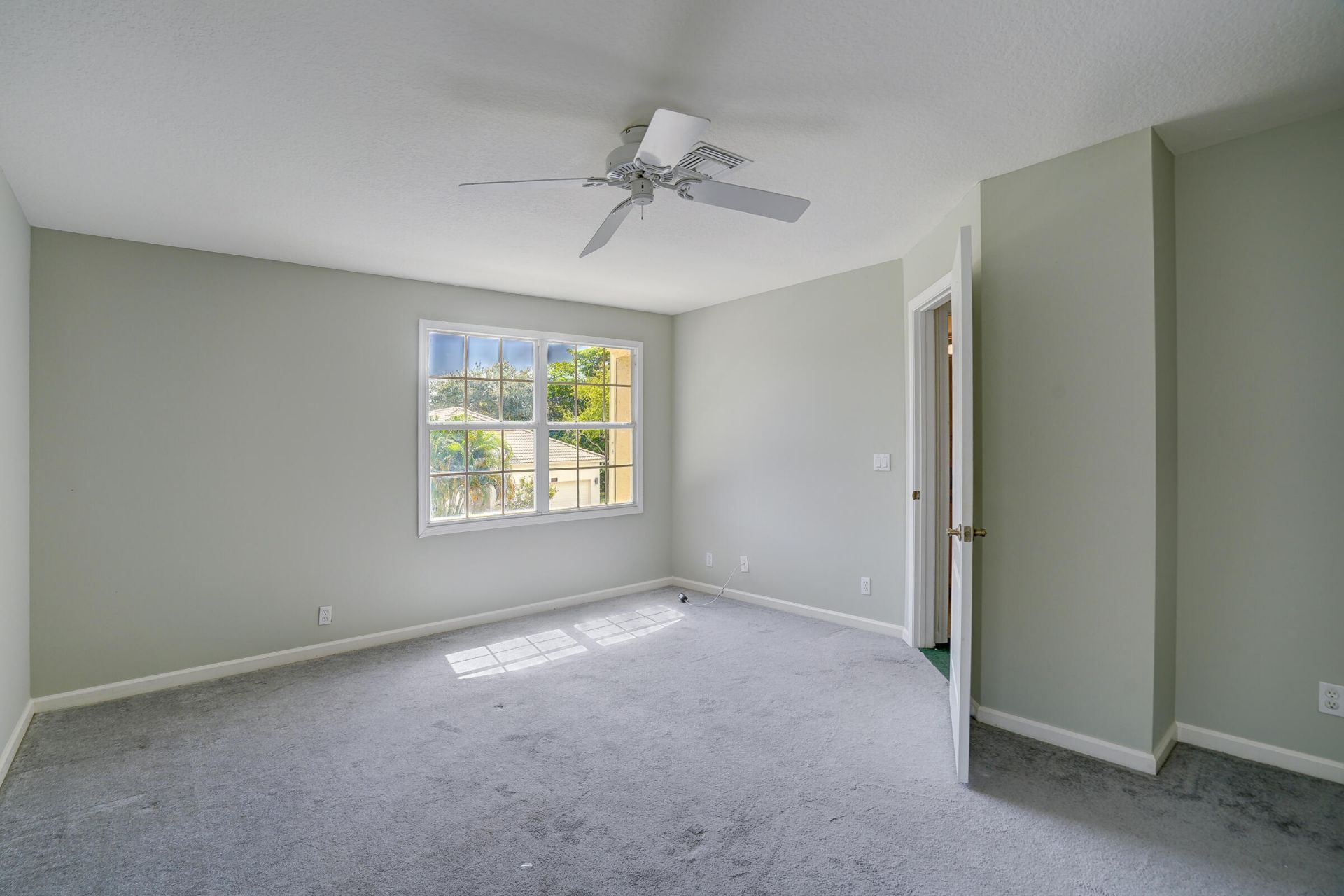1117 Avondale Court, West Palm Beach, FL 33409 Photo