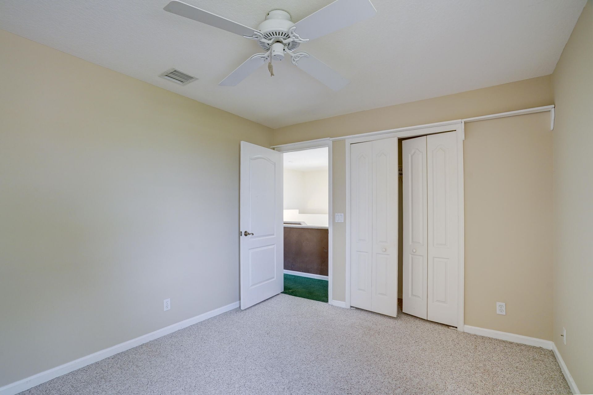 1117 Avondale Court, West Palm Beach, FL 33409 Photo