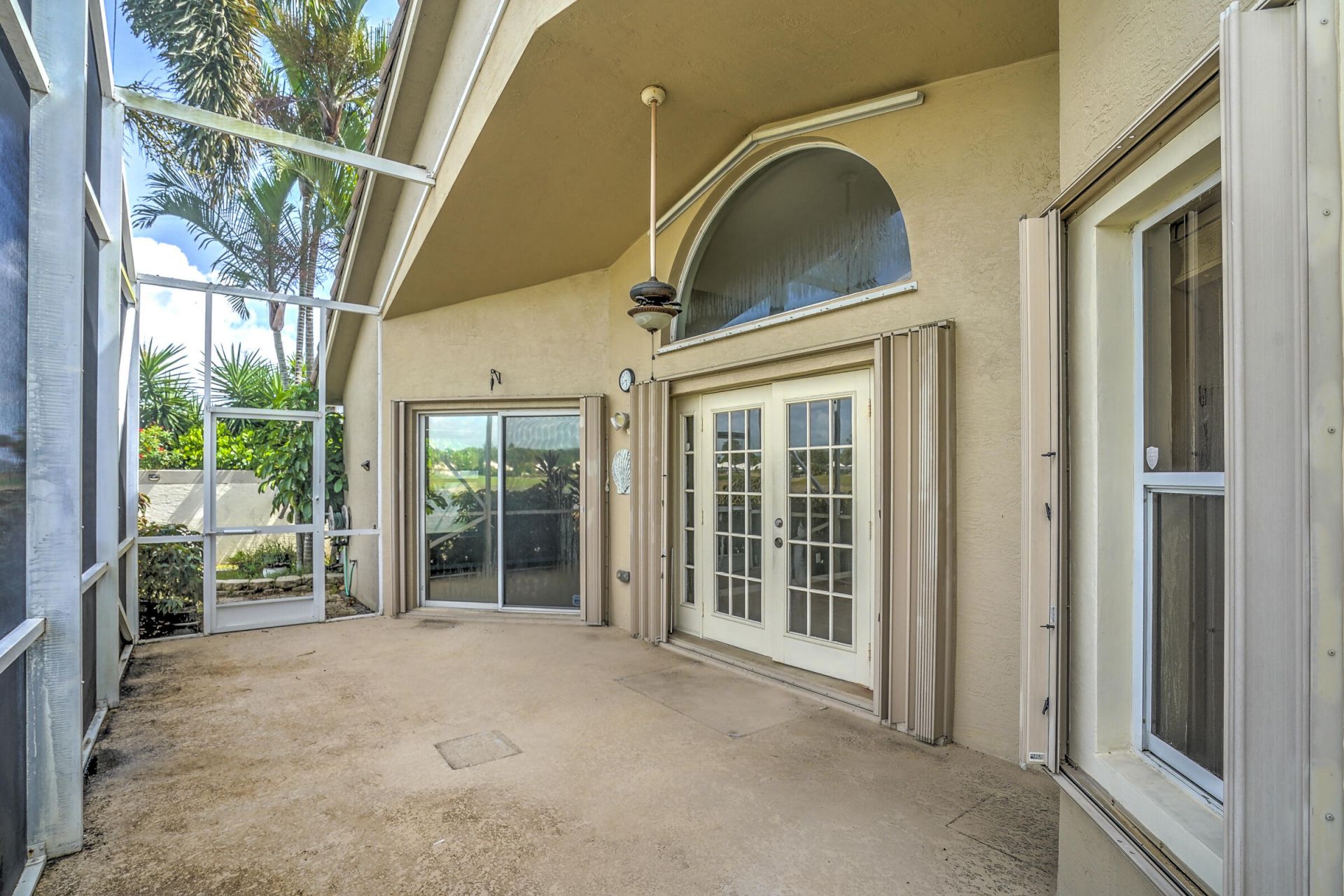 1117 Avondale Court, West Palm Beach, FL 33409 Photo