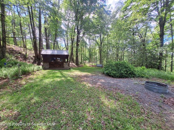 47 Coolbaugh Rd Road, Gouldsboro, PA 18424