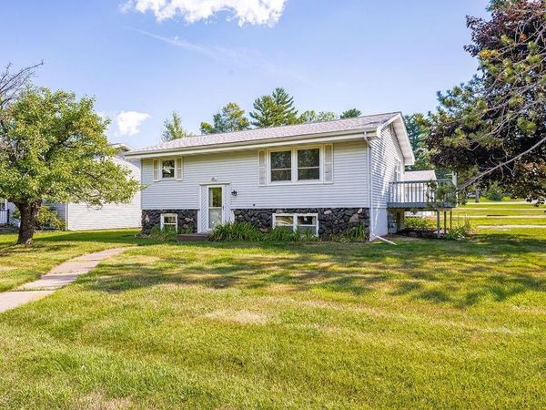 2802 Triggs Avenue, Duluth, MN 55811