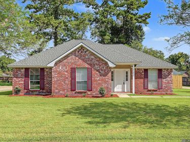 13973 Guy St, Walker, LA 70785