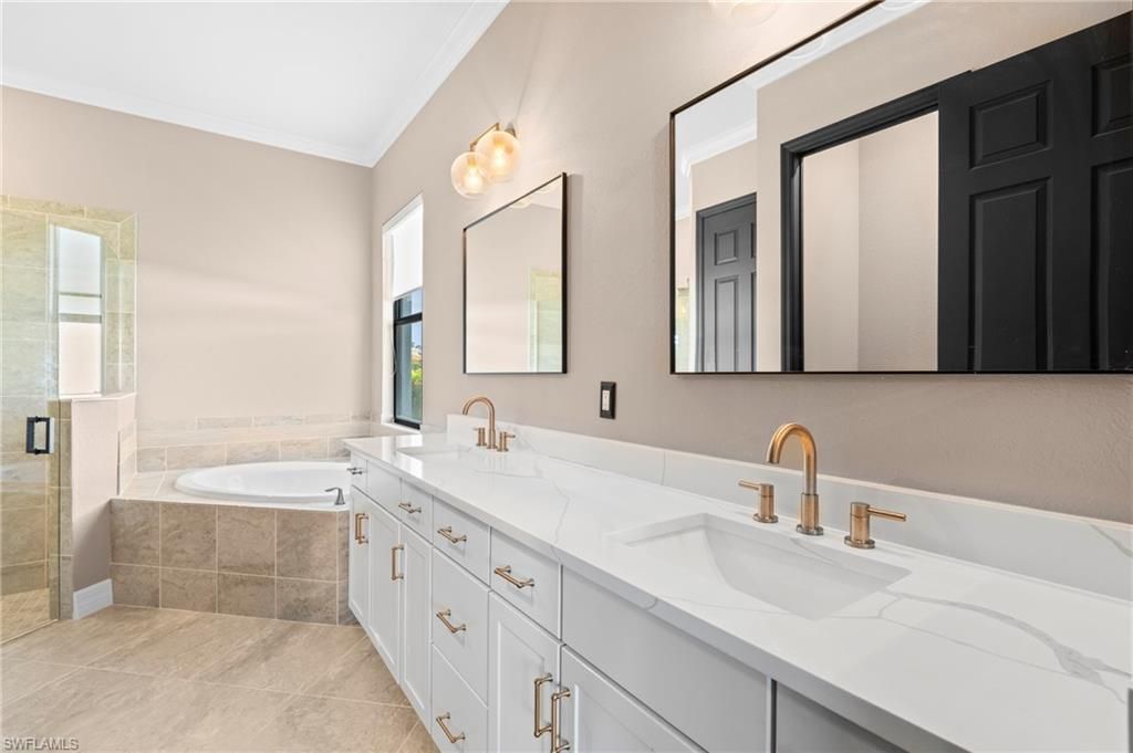 2067 Antigua Ln , Naples, FL 34120 Photo