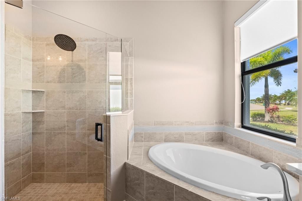 2067 Antigua Ln , Naples, FL 34120 Photo