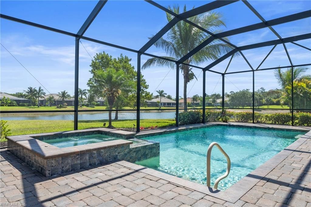 2067 Antigua Ln , Naples, FL 34120 Photo