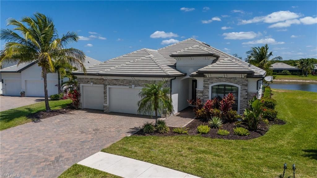 2067 Antigua Ln , Naples, FL 34120 Photo