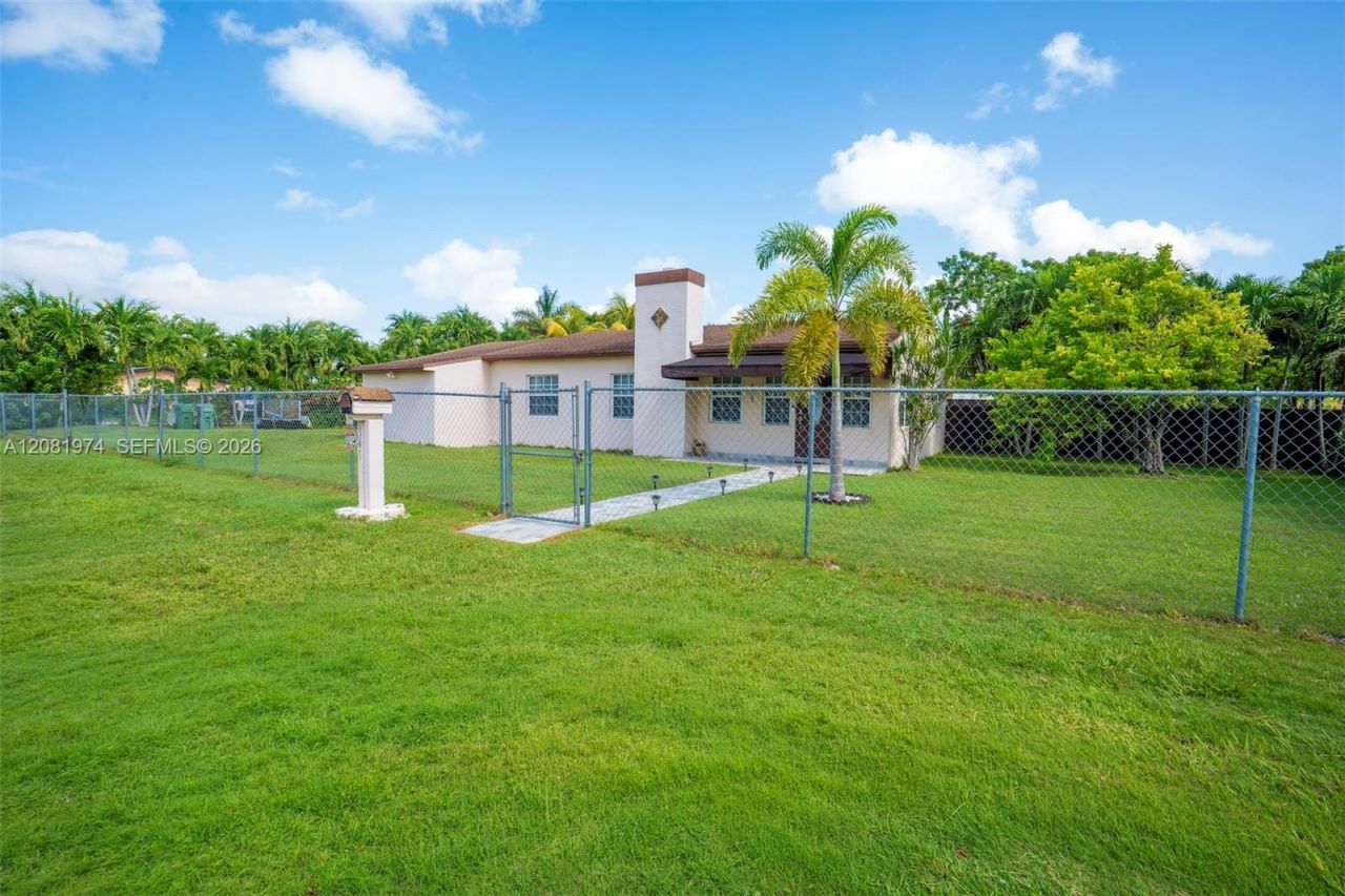 141 NE 14th St , Homestead, FL 33030 Photo