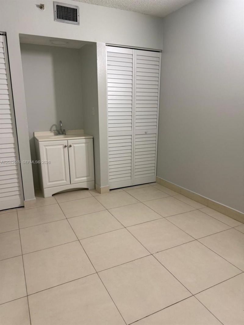 8650 SW 133rd Ave Rd , Unit 211, Miami, FL 33183 Photo