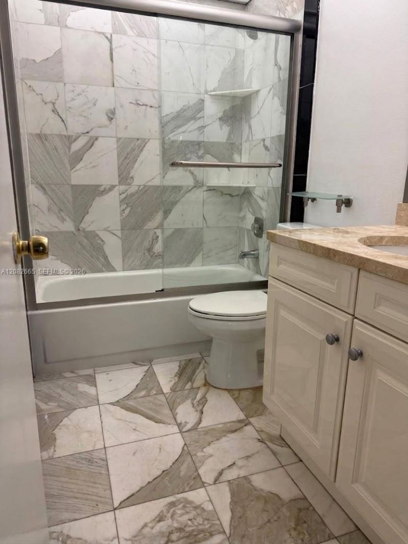 8650 SW 133rd Ave Rd , Unit 211, Miami, FL 33183 Photo