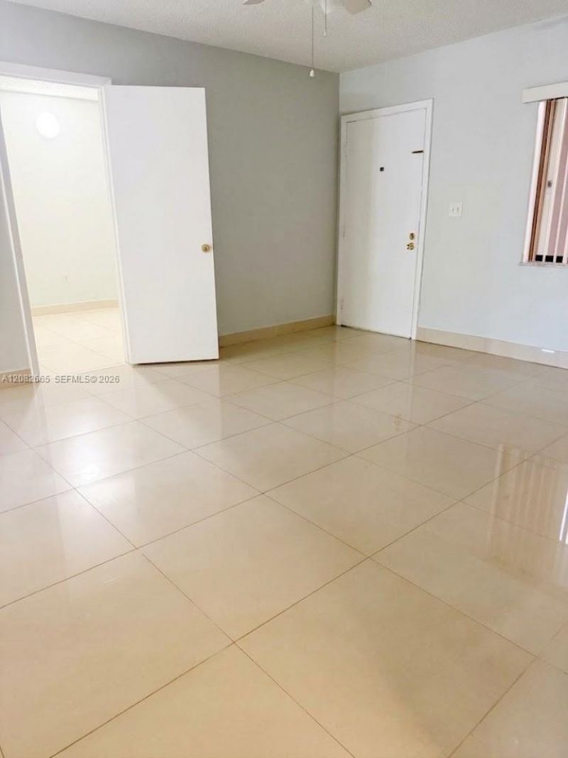 8650 SW 133rd Ave Rd , Unit 211, Miami, FL 33183 Photo