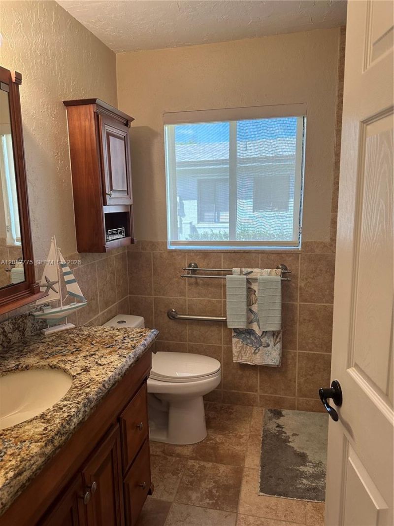 445 Lakeview Dr, Unit 1, Weston, FL 33326 Photo