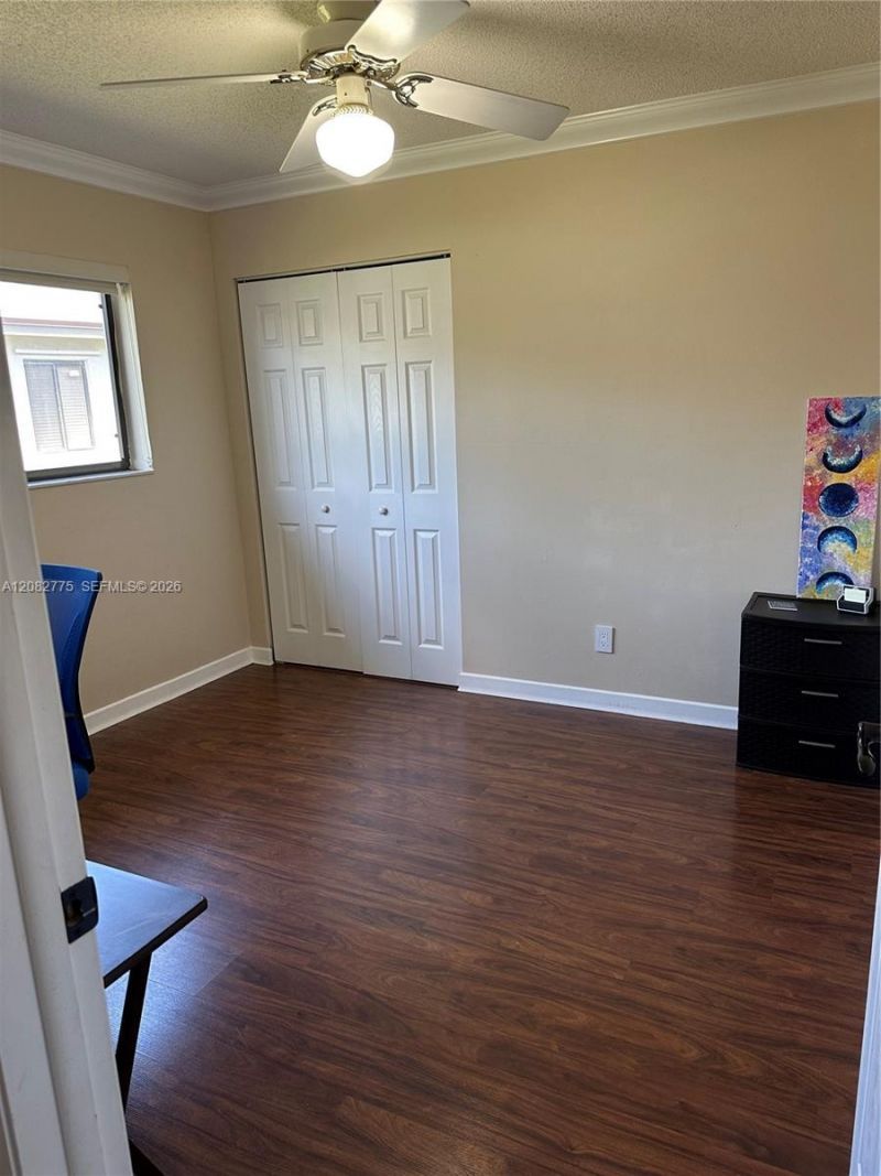 445 Lakeview Dr, Unit 1, Weston, FL 33326 Photo