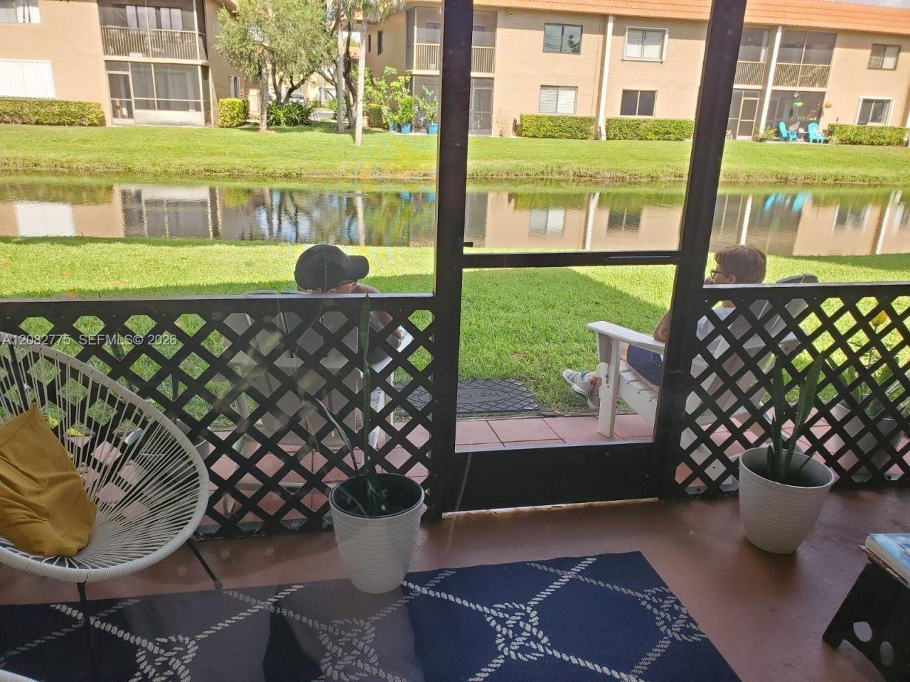 445 Lakeview Dr, Unit 1, Weston, FL 33326 Photo