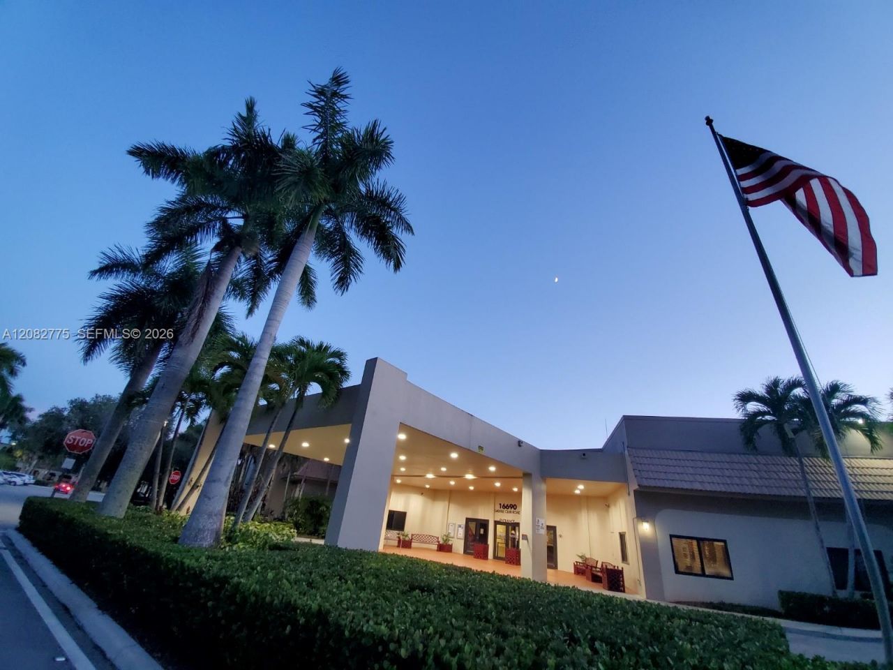 445 Lakeview Dr, Unit 1, Weston, FL 33326 Photo